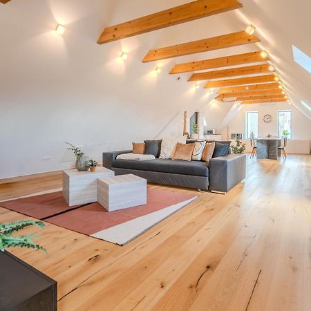 Loft Dachsberg Apartment Krems an der Donau Bagian luar foto