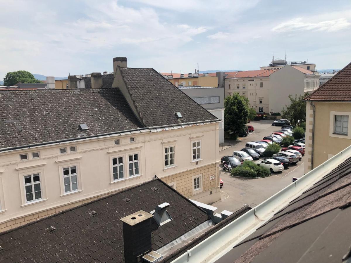 Loft Dachsberg Apartment Krems an der Donau Bagian luar foto