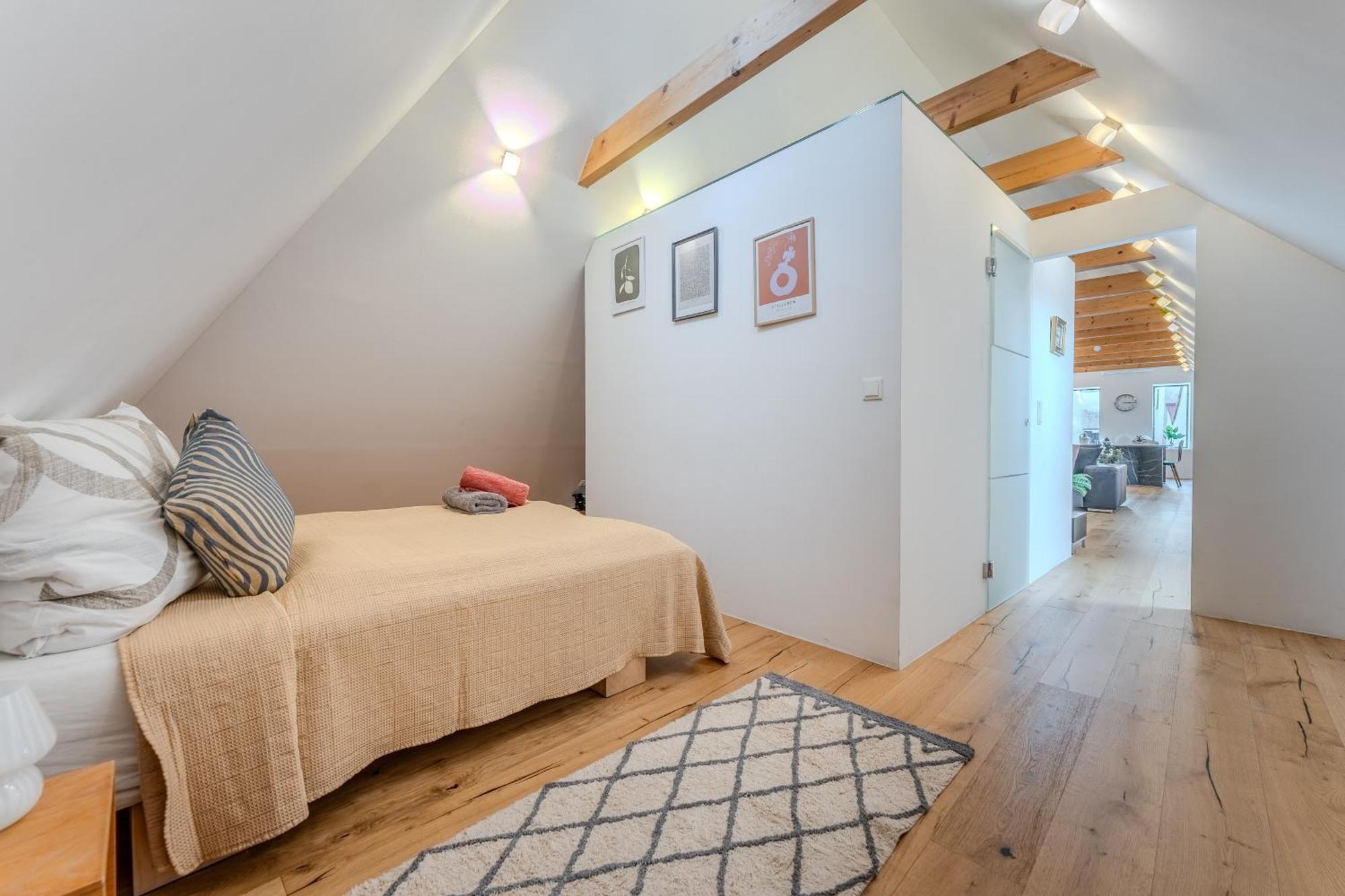 Loft Dachsberg Apartment Krems an der Donau Bagian luar foto