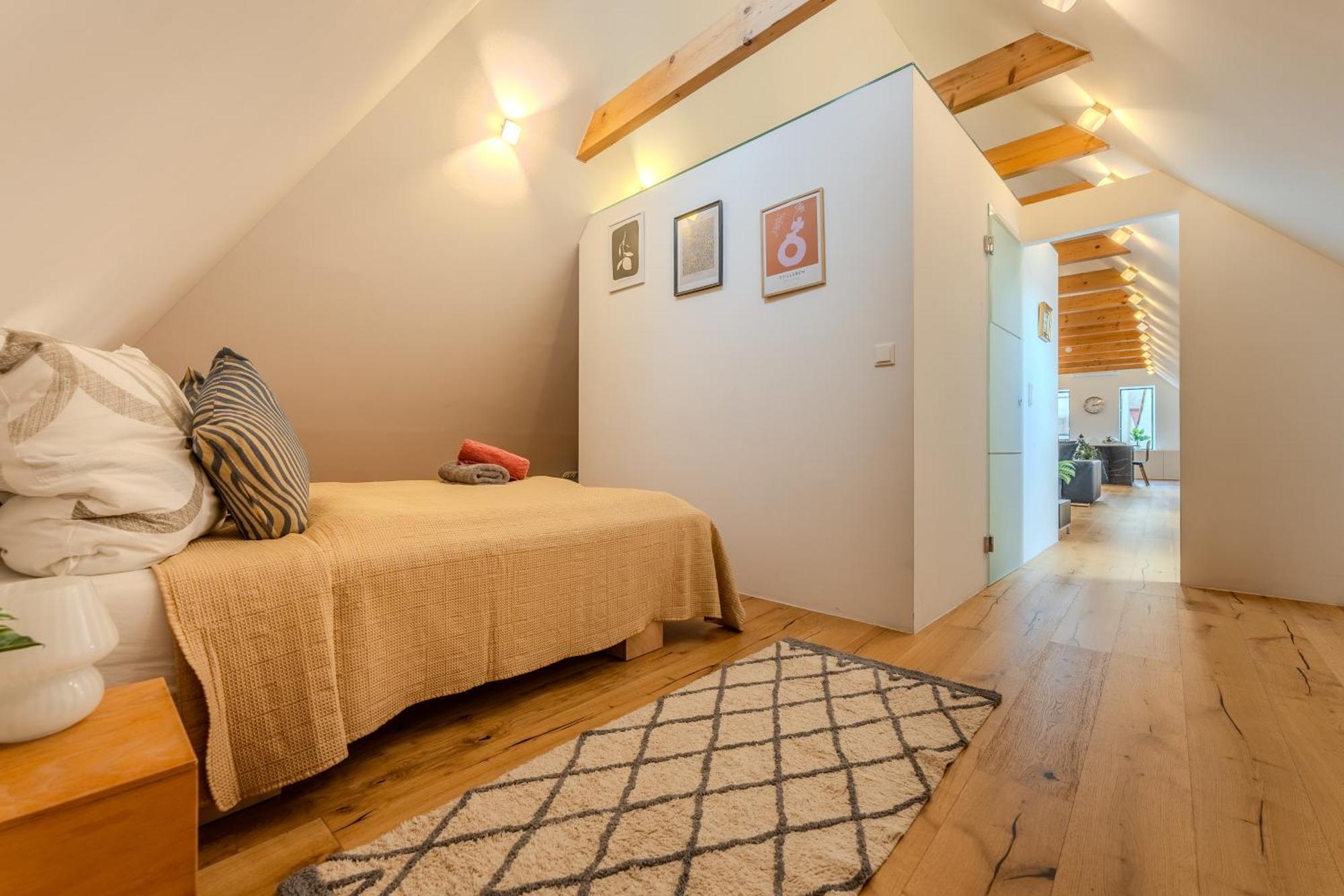 Loft Dachsberg Apartment Krems an der Donau Bagian luar foto